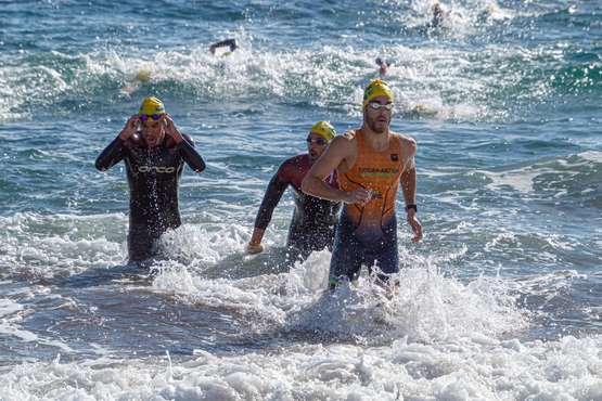 Carmelo Santana, ayer en Salinetas durante el desarrollo del Triatlón Ciudad de Telde/Antonio Rico.